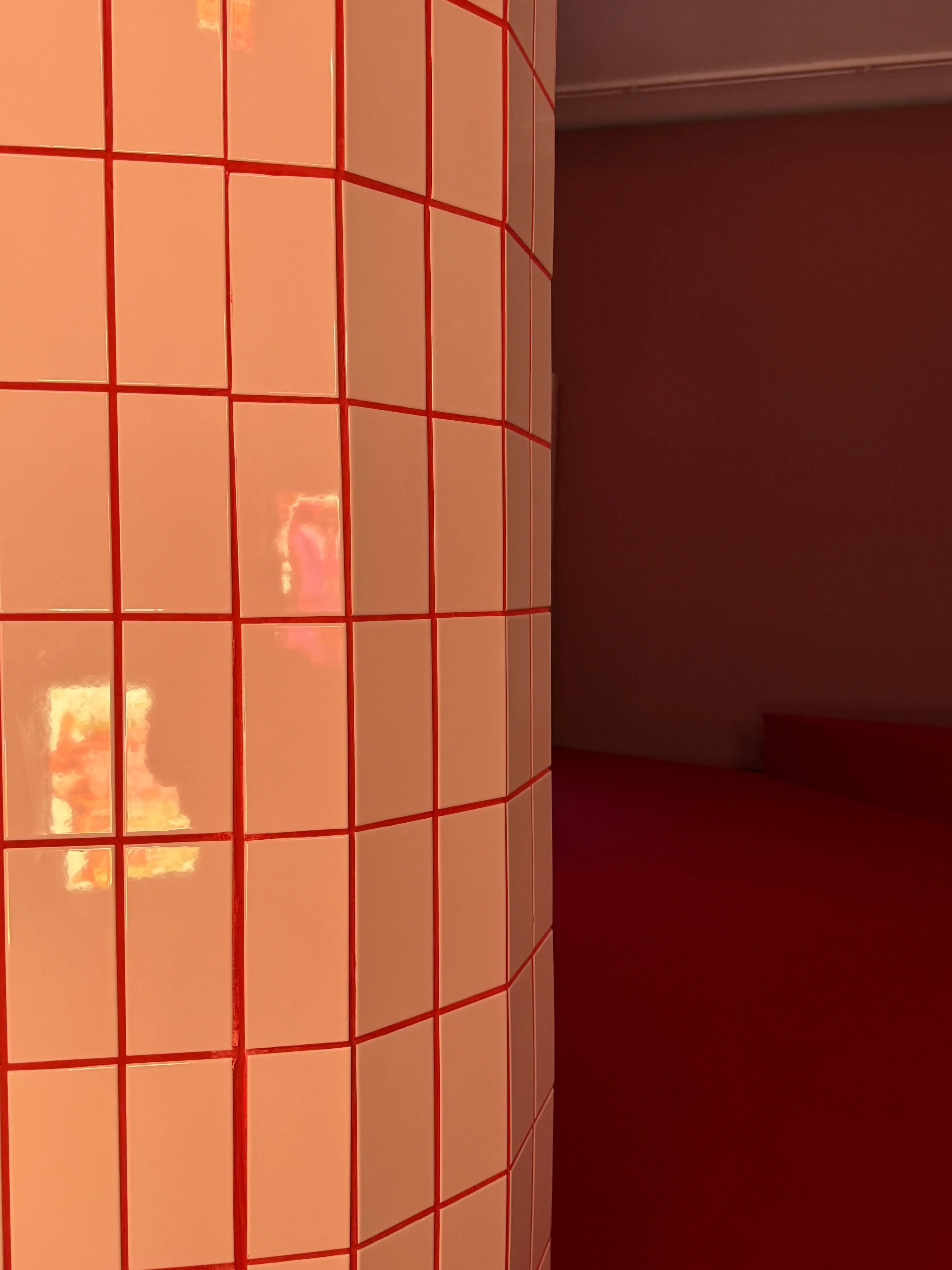 grout color Bold Rouge